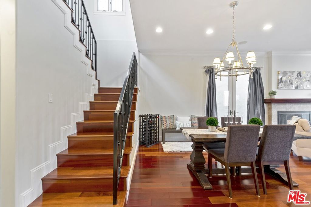 6944 Woodrow Wilson Drive