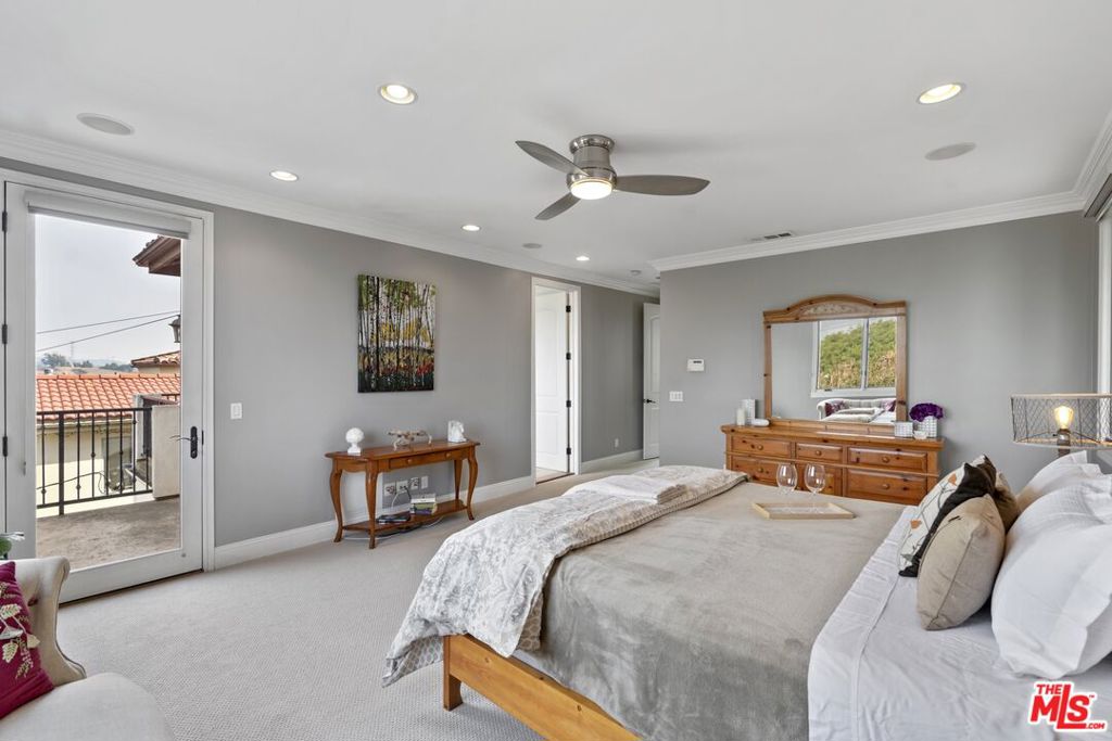 6944 Woodrow Wilson Drive