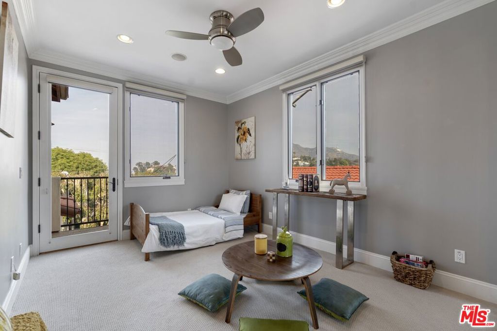 6944 Woodrow Wilson Drive