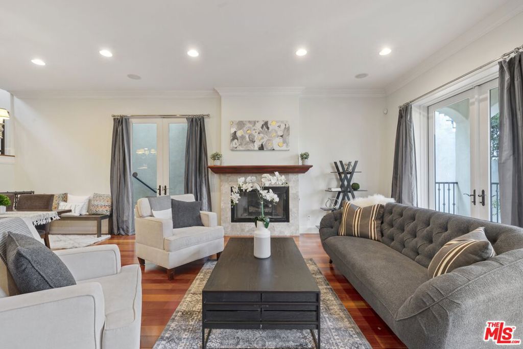 6944 Woodrow Wilson Drive