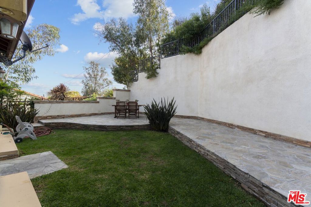 6944 Woodrow Wilson Drive