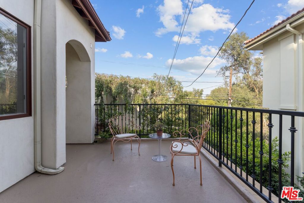 6944 Woodrow Wilson Drive