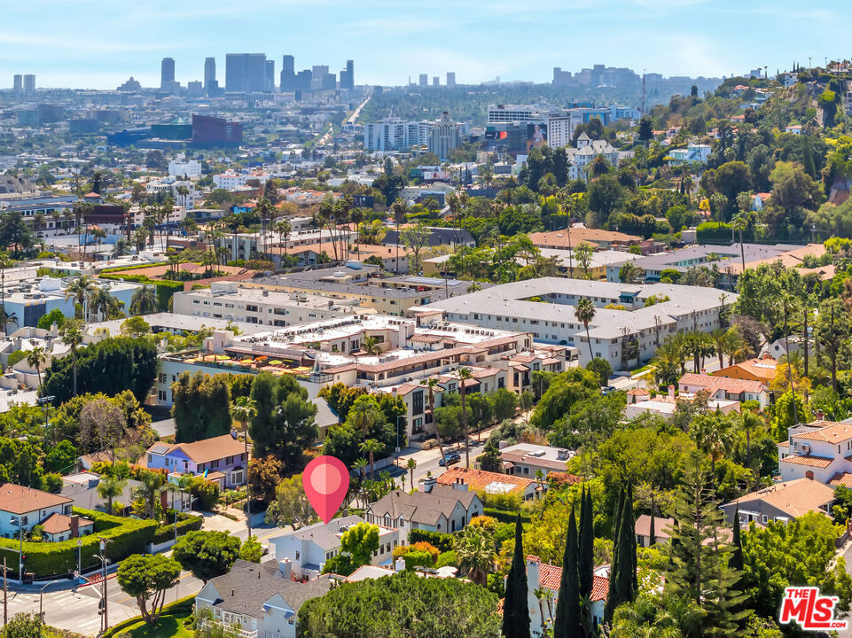 7907 Hollywood Boulevard