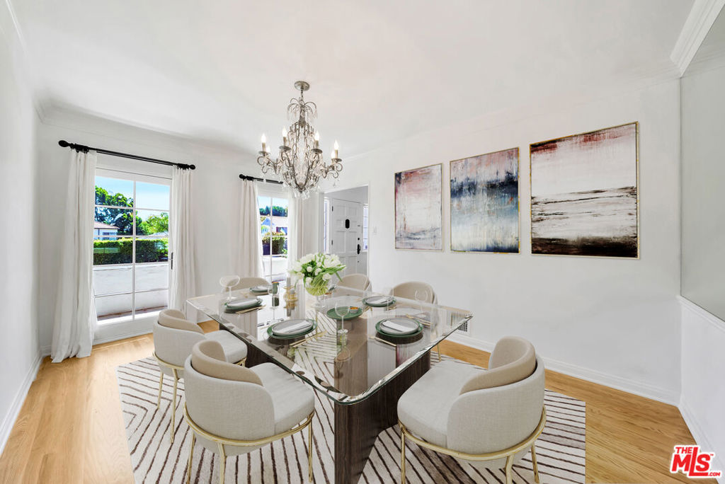 7907 Hollywood Boulevard