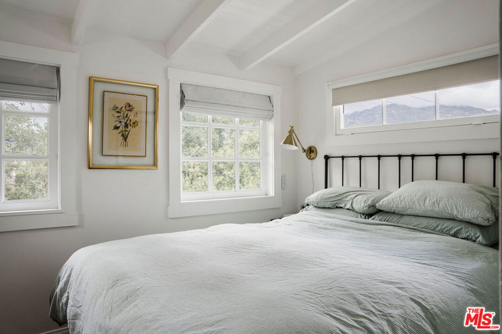 7290 Saint Estaban Street