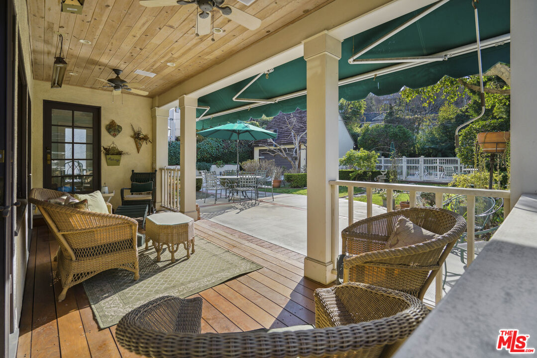 3939 Dixie Canyon Ave