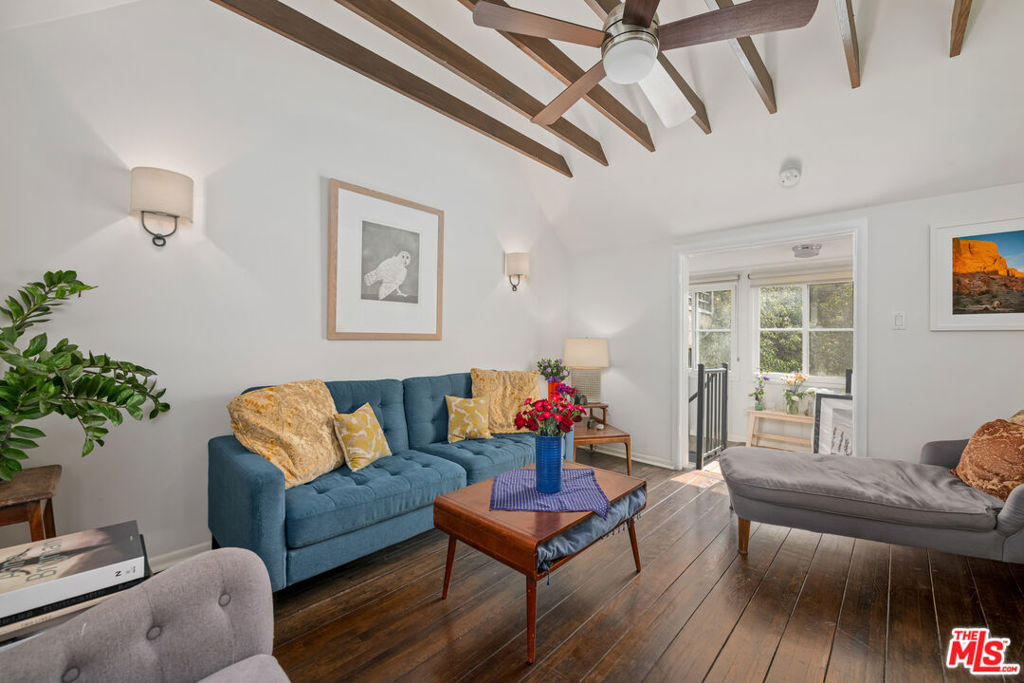 2234 Vista Del Mar Avenue