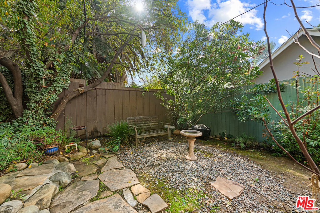2234 Vista Del Mar Avenue