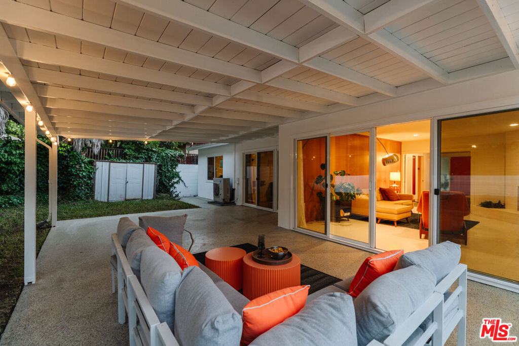 4220 Hillcrest Drive
