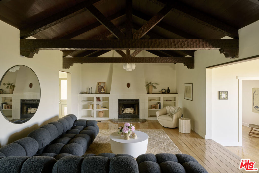 11764 Laurelcrest Drive