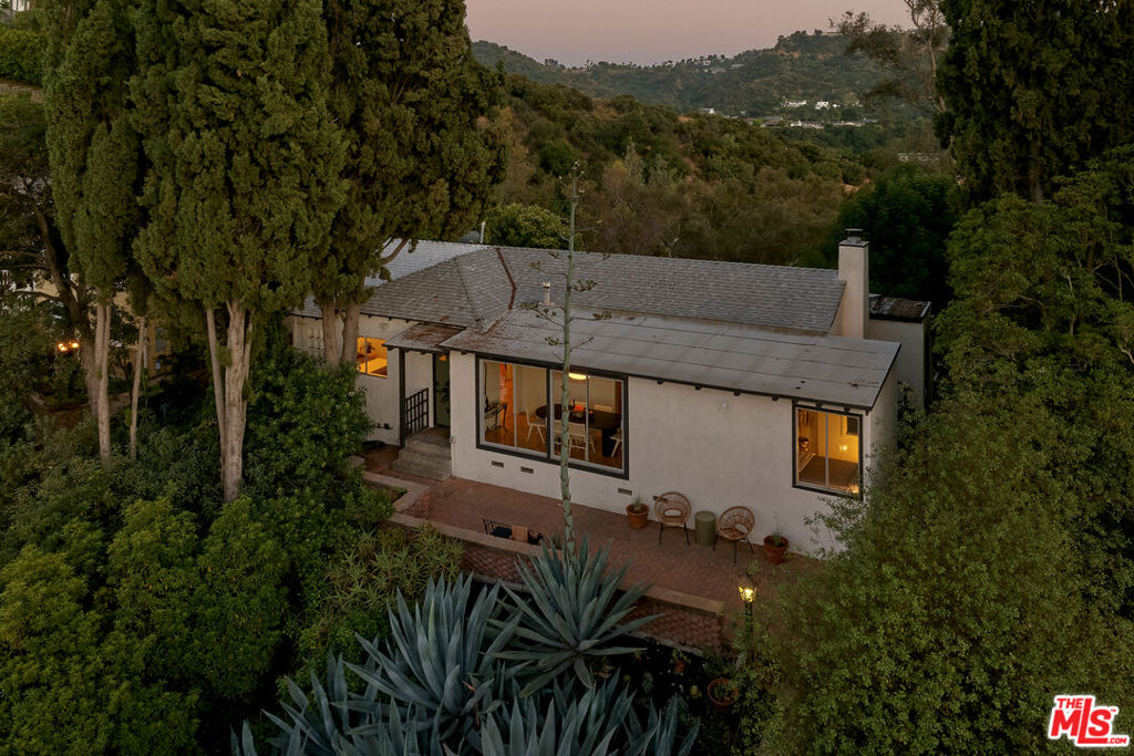11764 Laurelcrest Drive