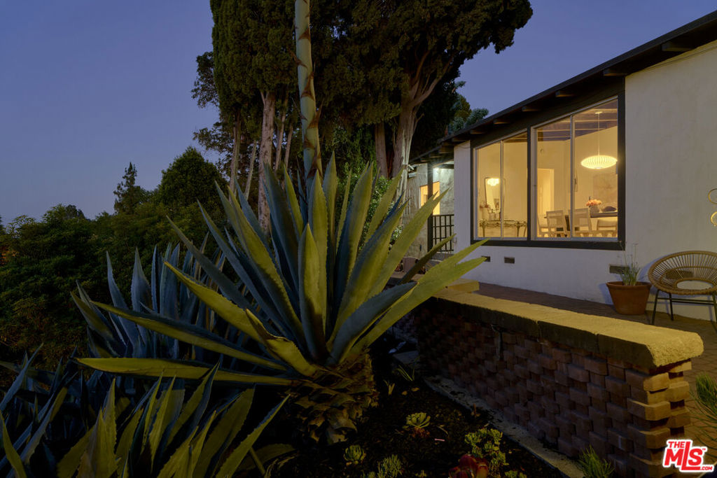 11764 Laurelcrest Drive