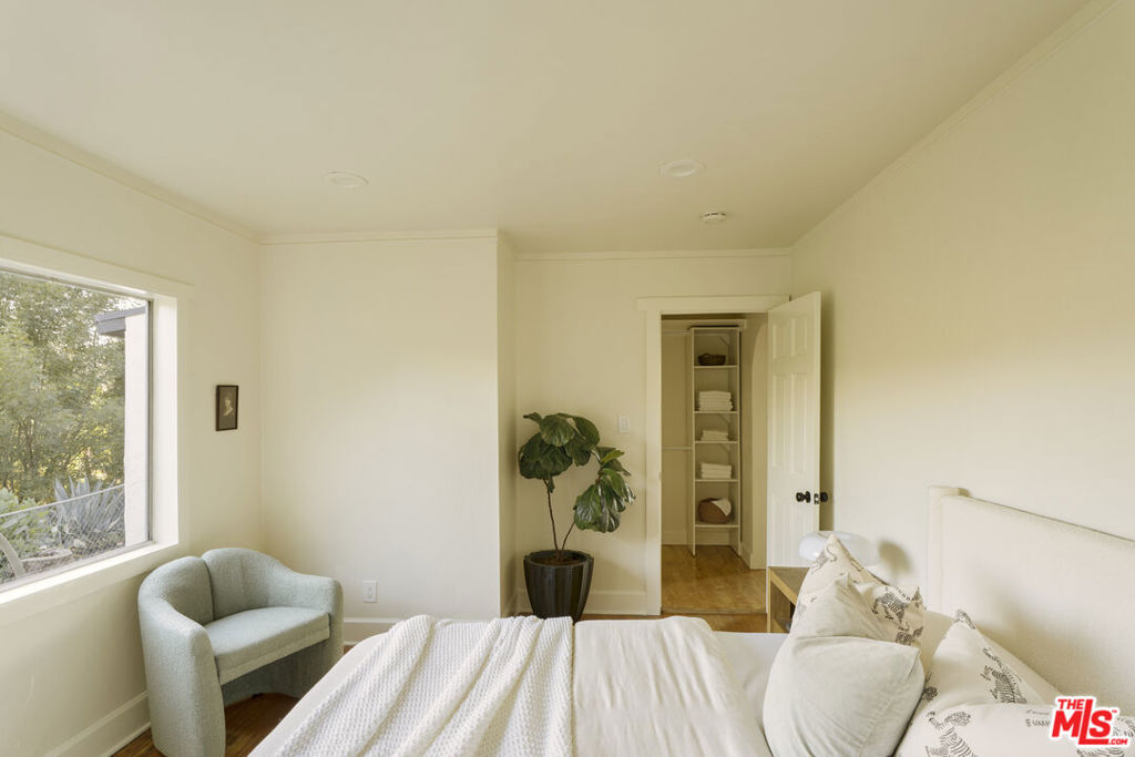 11764 Laurelcrest Drive