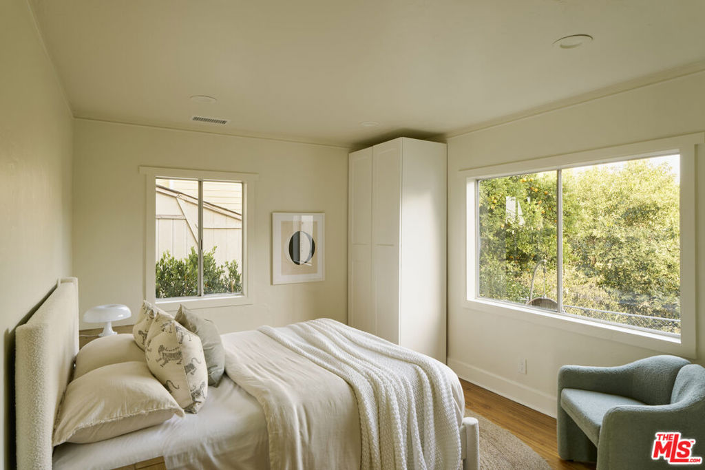 11764 Laurelcrest Drive