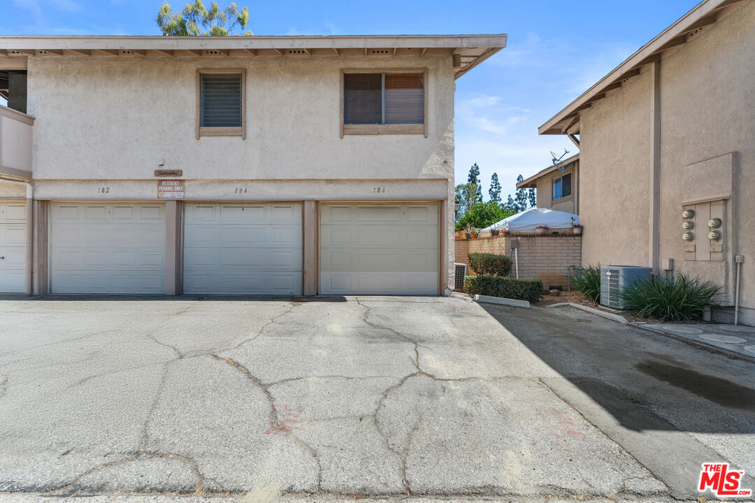 186 Southampton Way Unit: 29