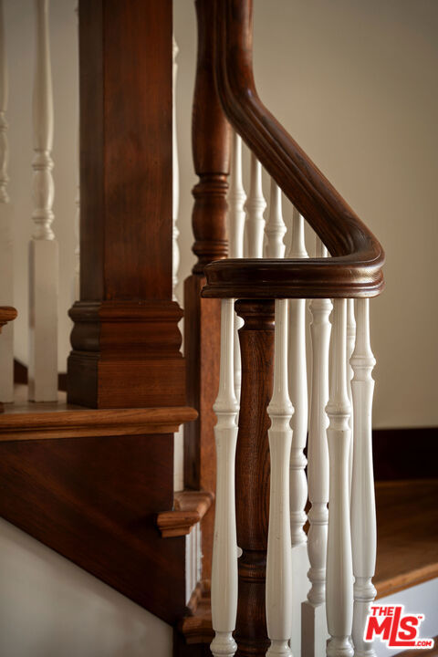 1411 N Los Robles Avenue