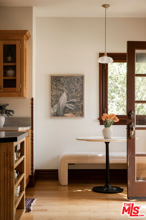 1411 N Los Robles Avenue