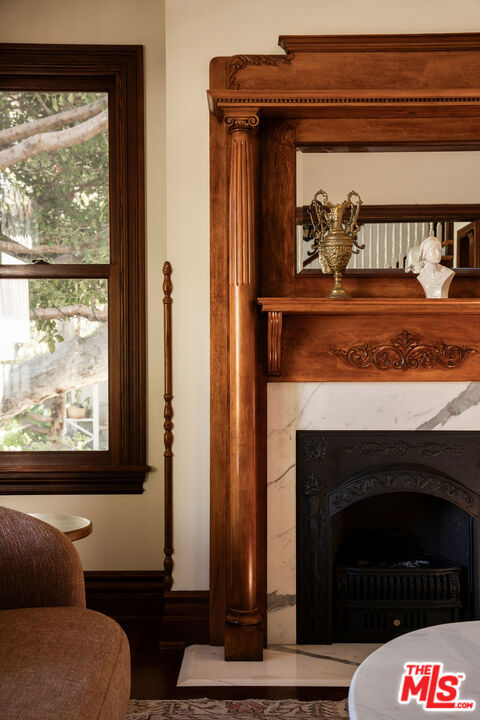 1411 N Los Robles Avenue