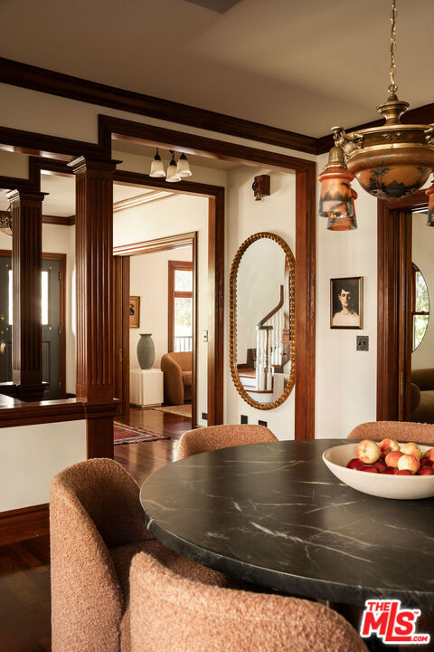 1411 N Los Robles Avenue