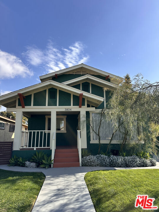 3804 S Hobart Boulevard