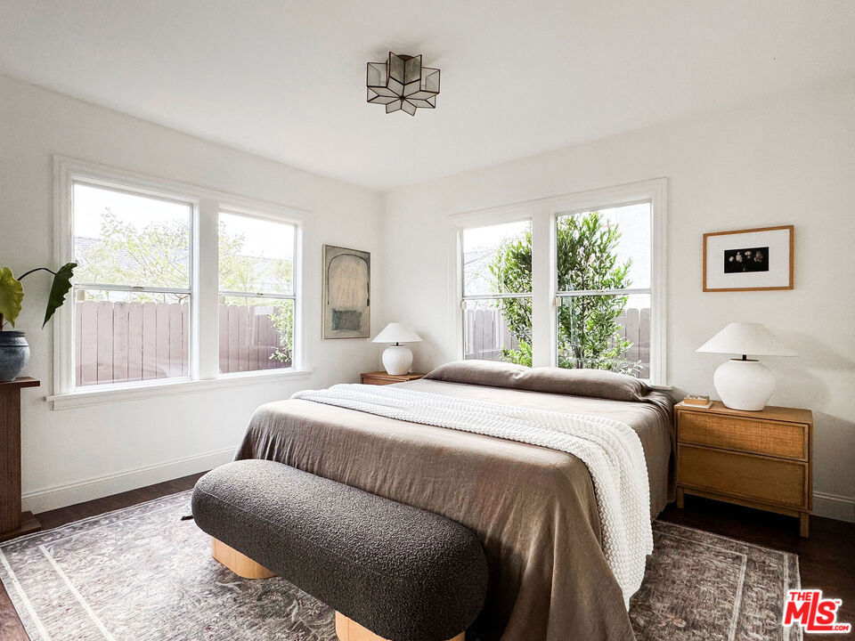 5044 Pickford Street