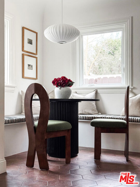 5044 Pickford Street