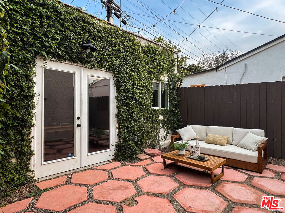 5044 Pickford Street