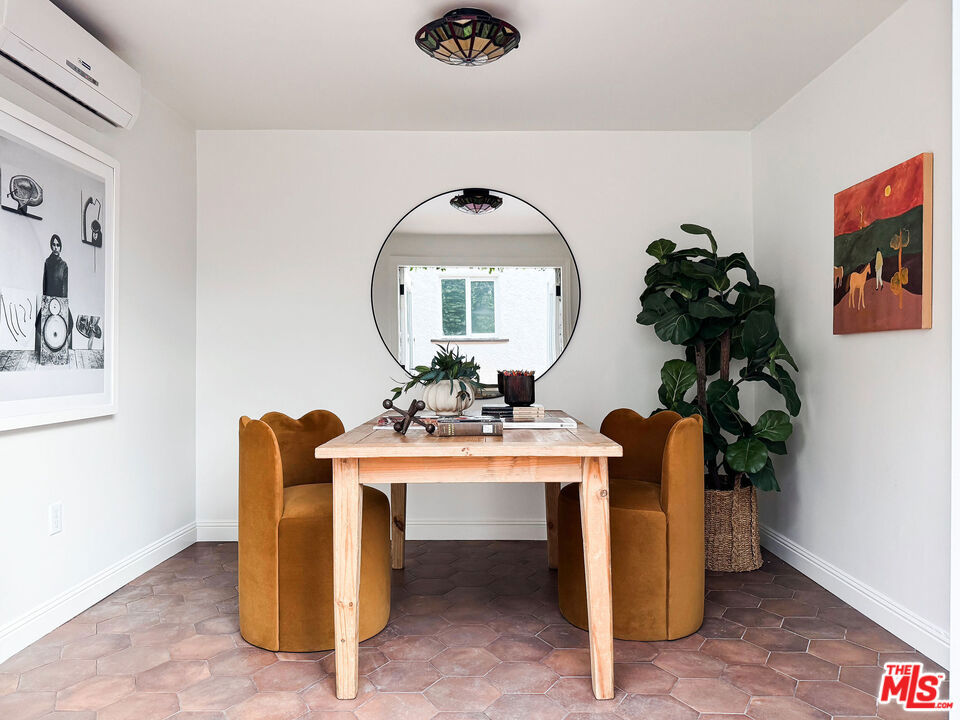 5044 Pickford Street