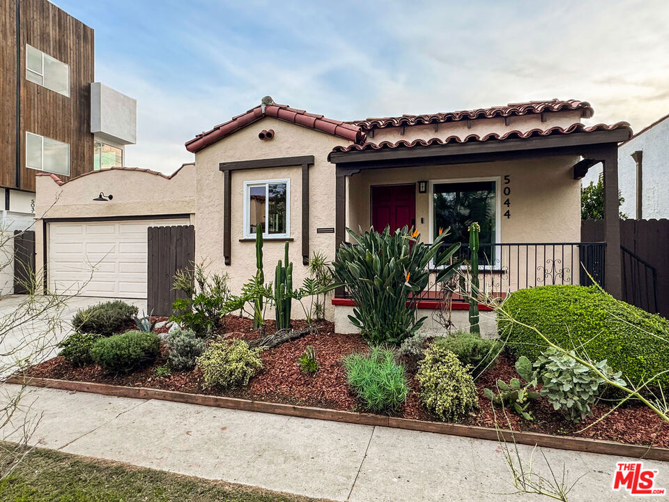 5044 Pickford Street