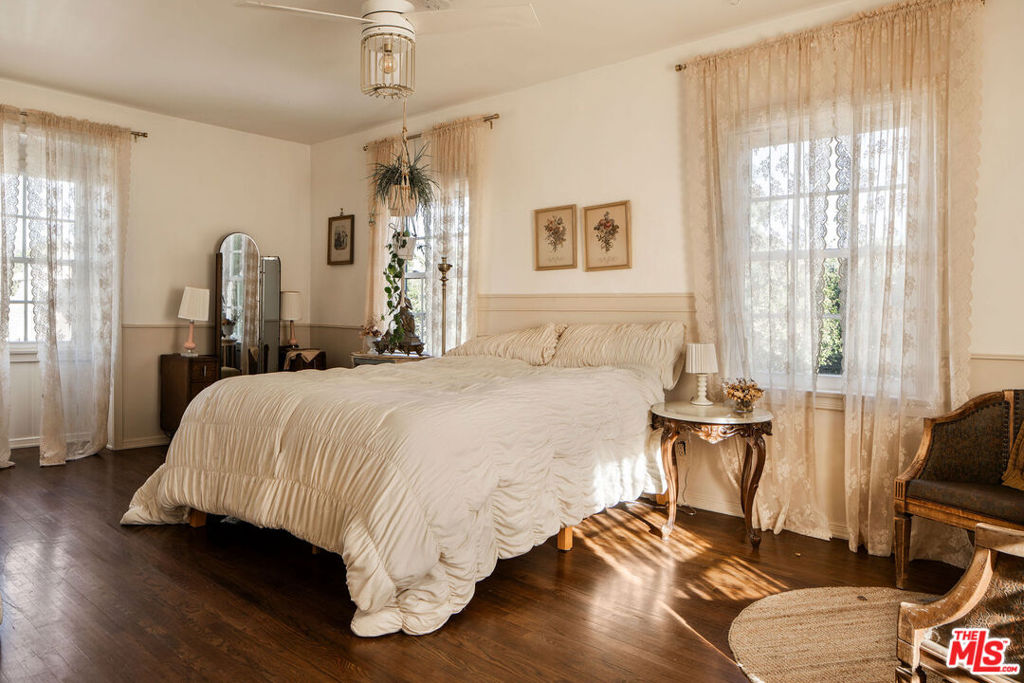 14321 Valerio Street