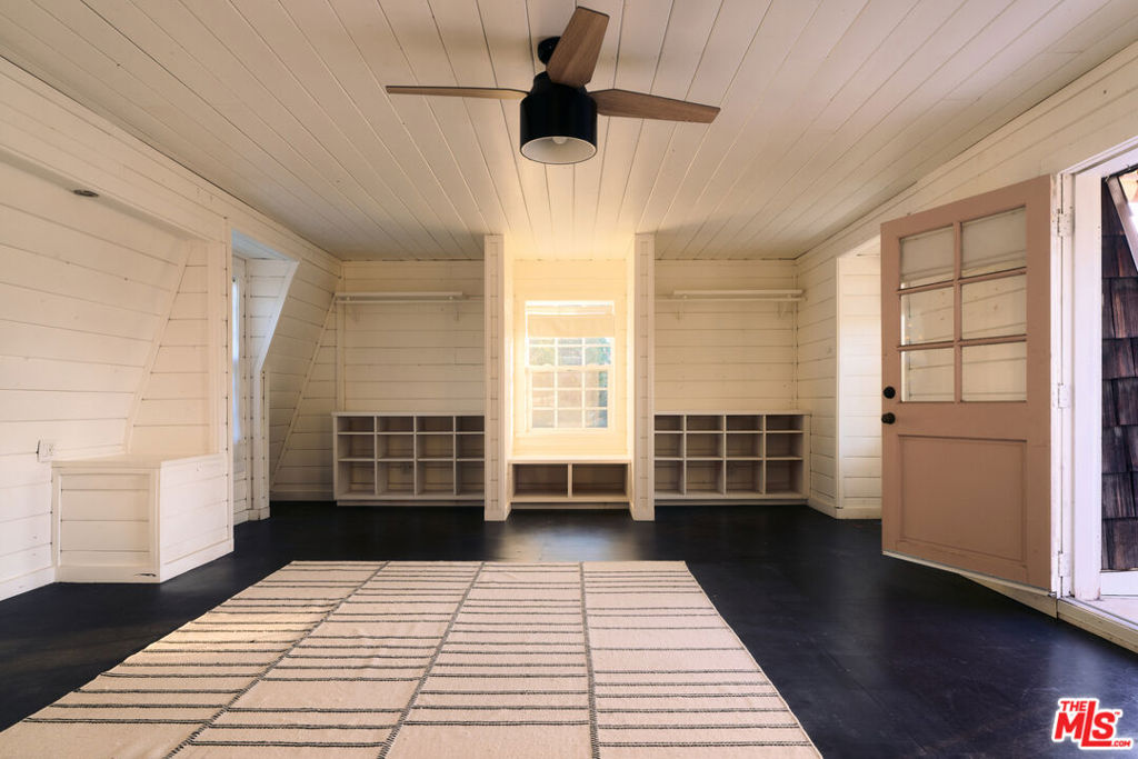 14321 Valerio Street