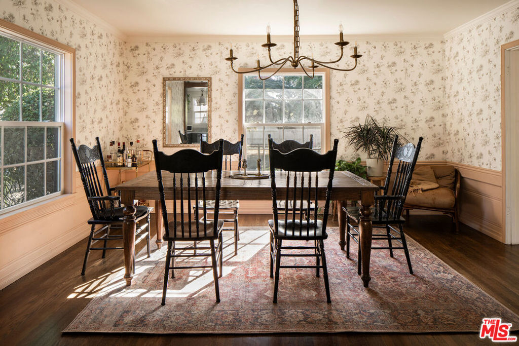 14321 Valerio Street