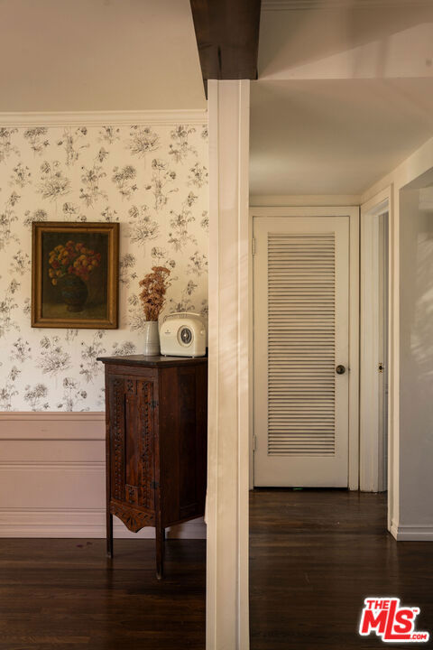 14321 Valerio Street