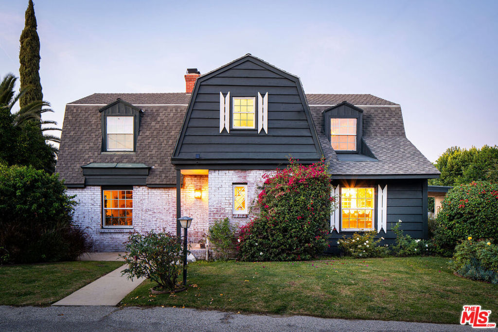 14321 Valerio Street