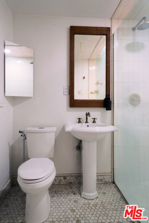 14321 Valerio Street