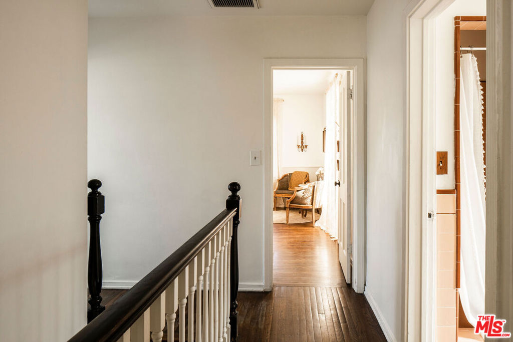 14321 Valerio Street