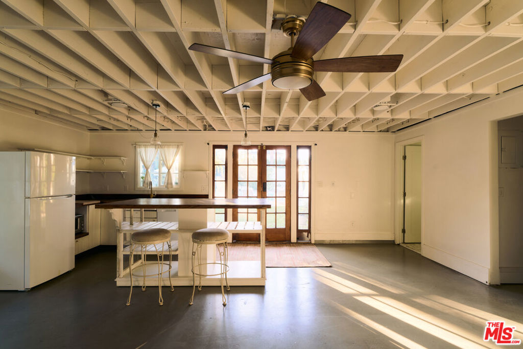 14321 Valerio Street