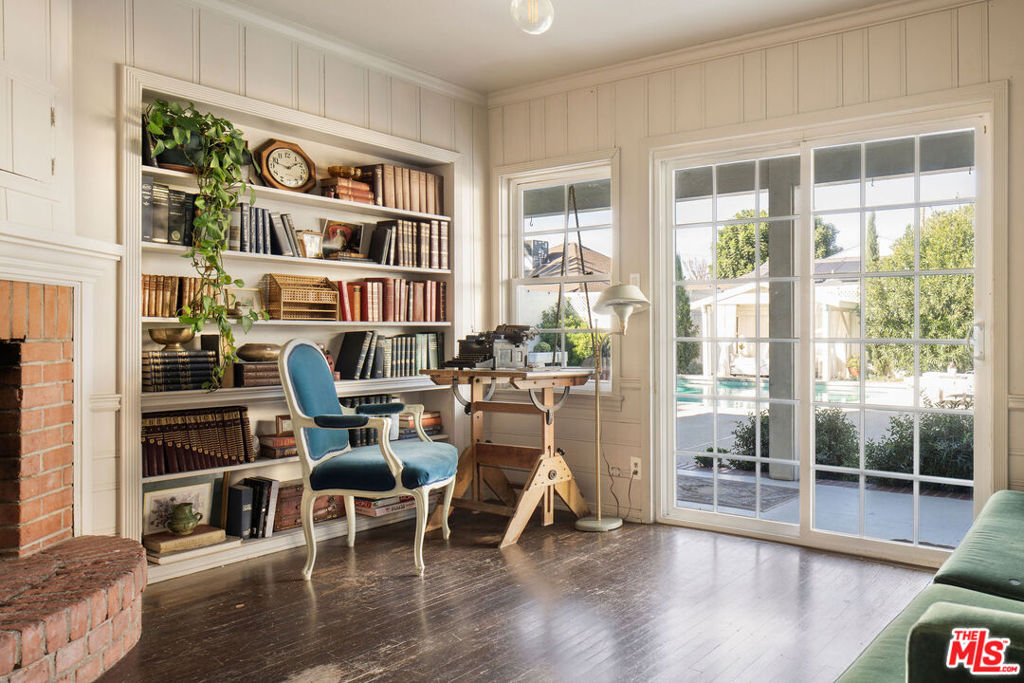 14321 Valerio Street