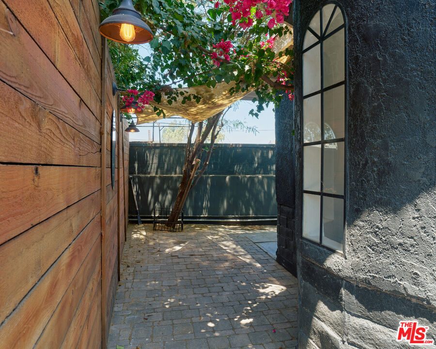 2715 Guirado Street