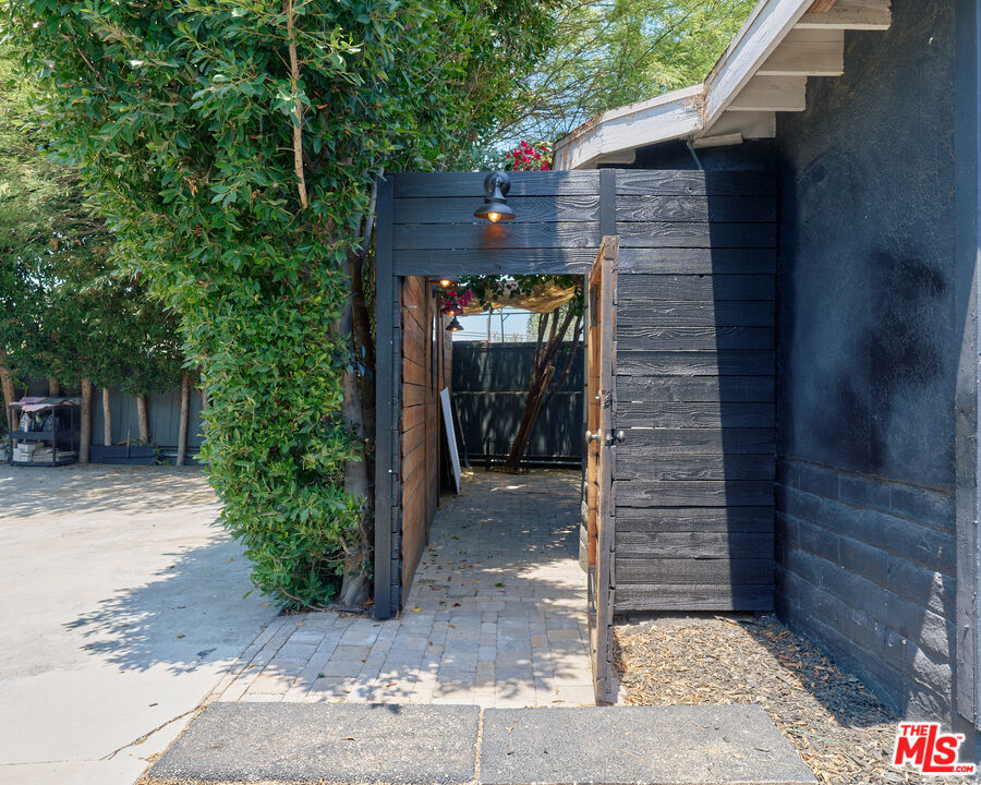 2715 Guirado Street