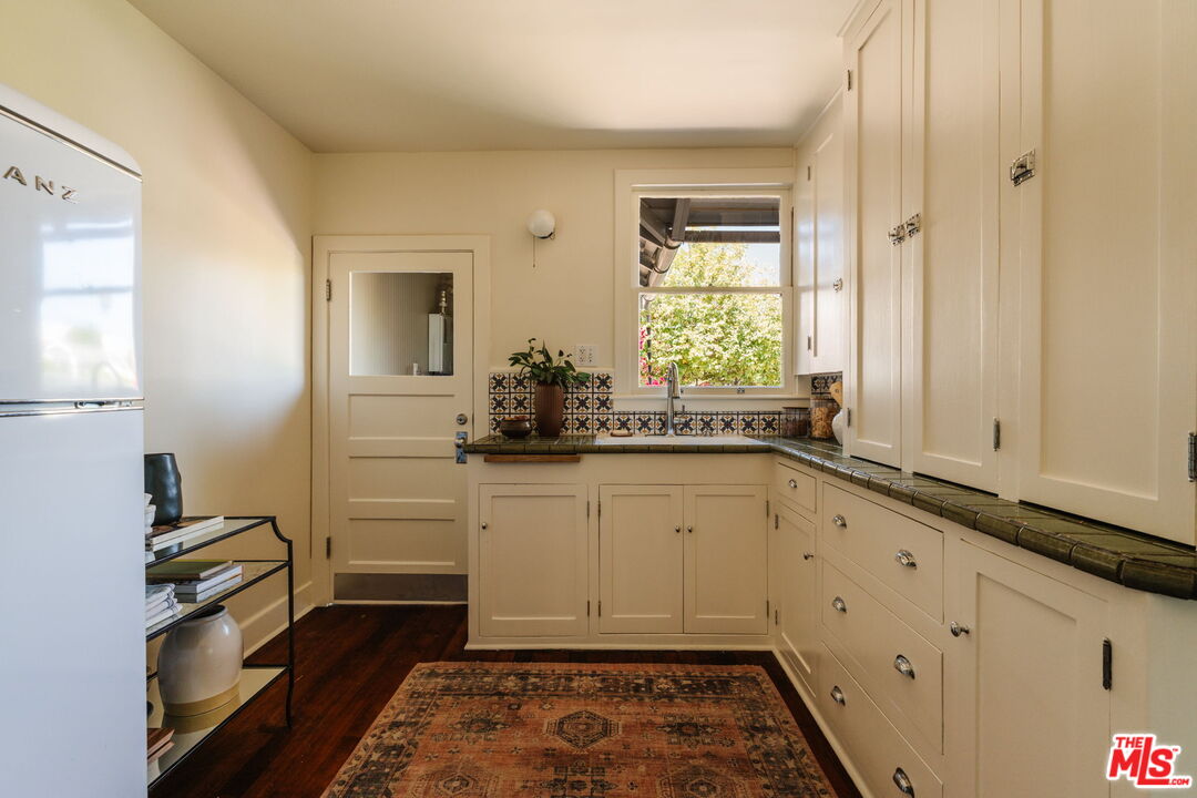 201 N Avenue 52