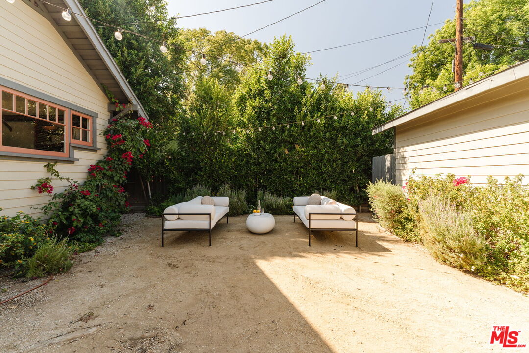 201 N Avenue 52