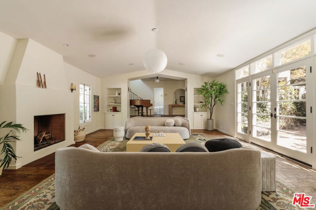 1990 Rose Villa Street Pasadena CA