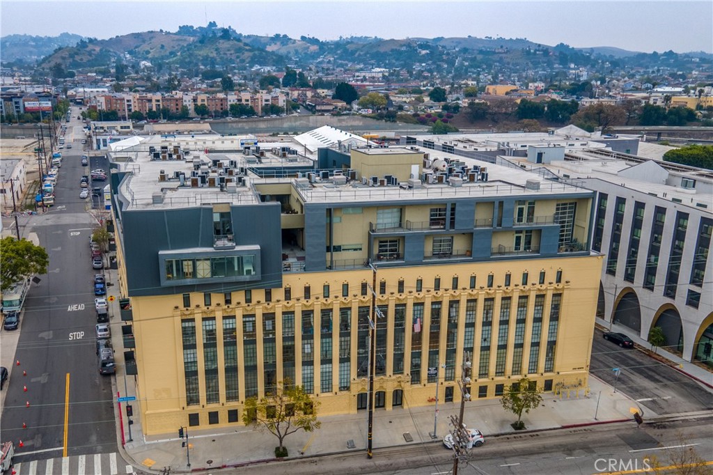 200 N San Fernando 119