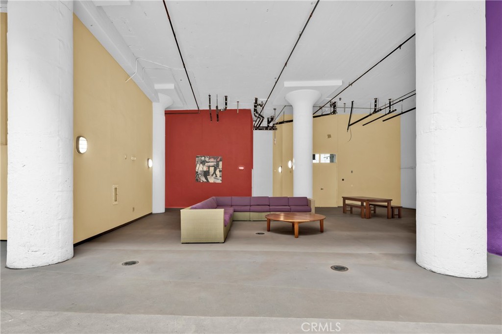 200 N San Fernando 119