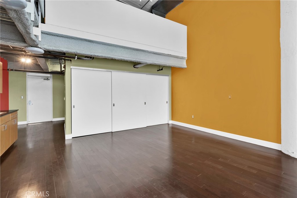 200 N San Fernando 119