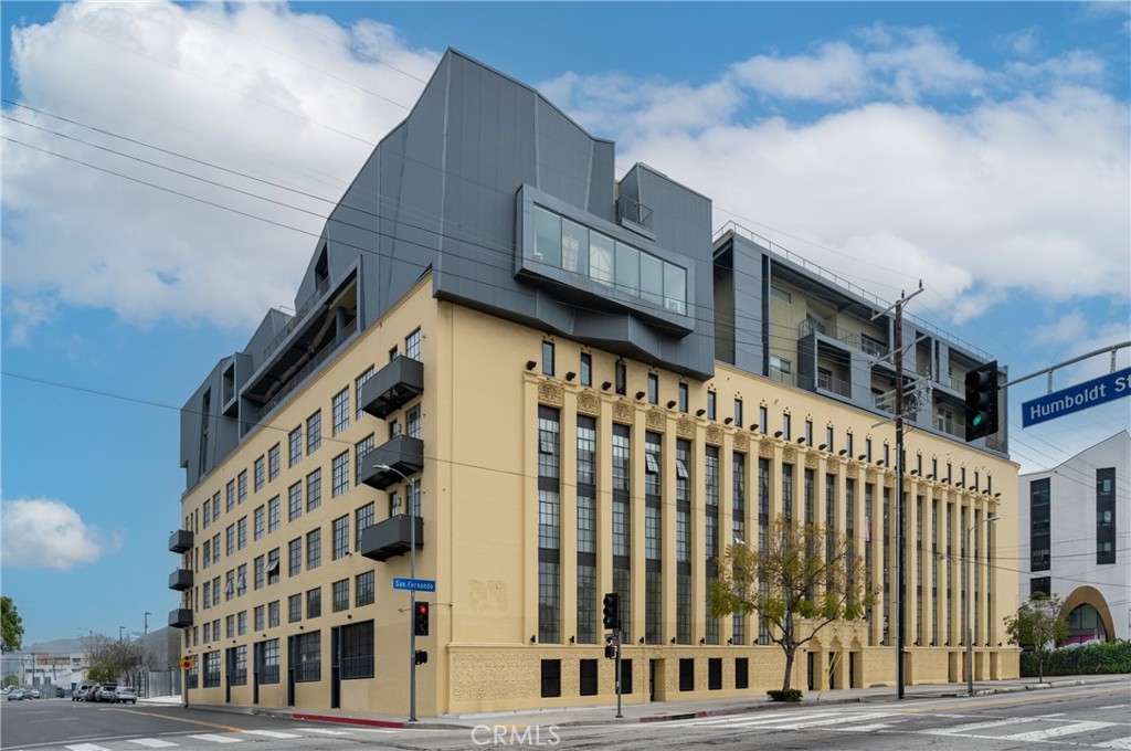 200 N San Fernando 119