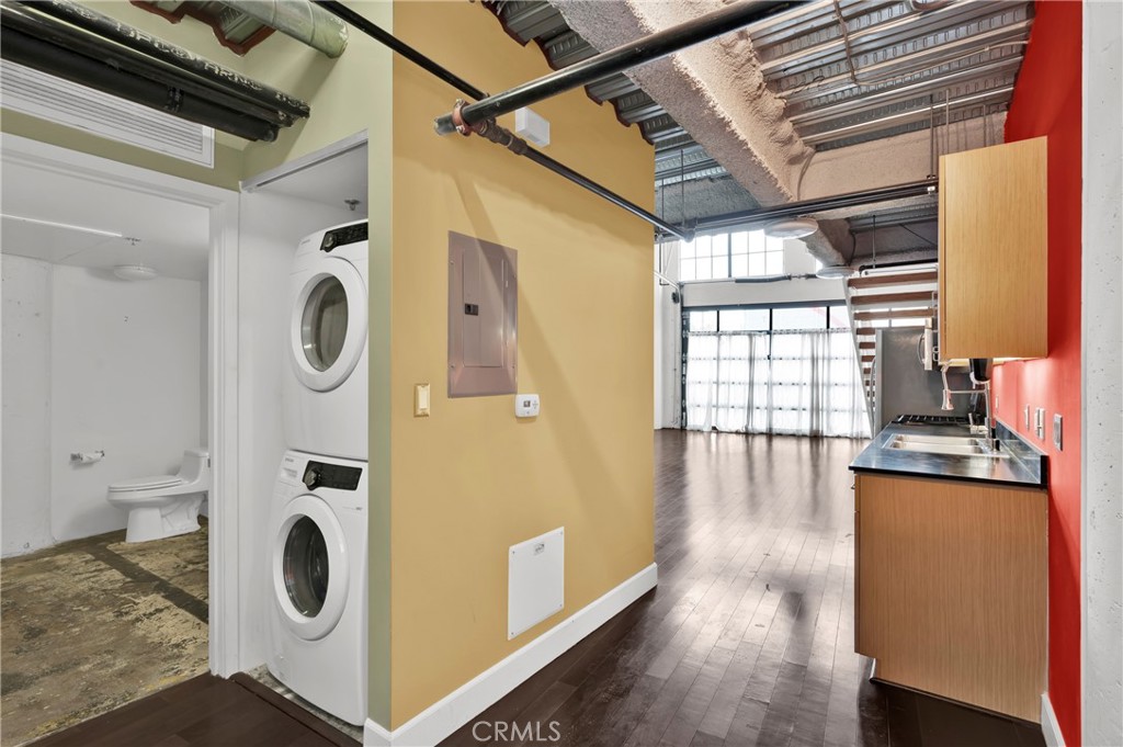 200 N San Fernando 119