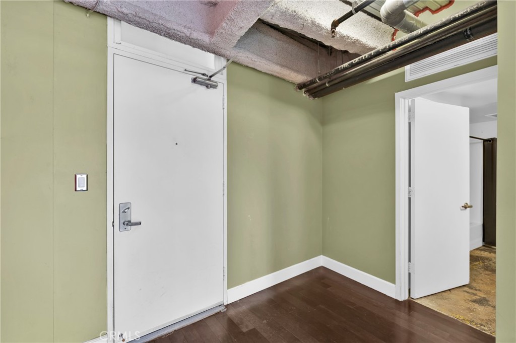 200 N San Fernando 119