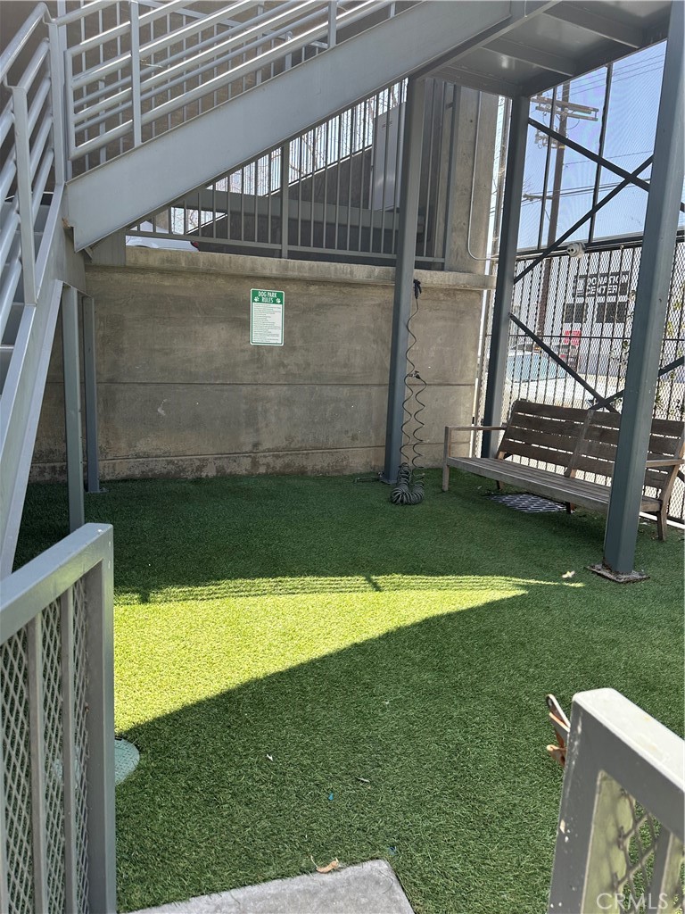 200 N San Fernando 119